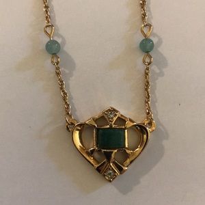 Avon heart necklace with Jade green color stone 19” chain
